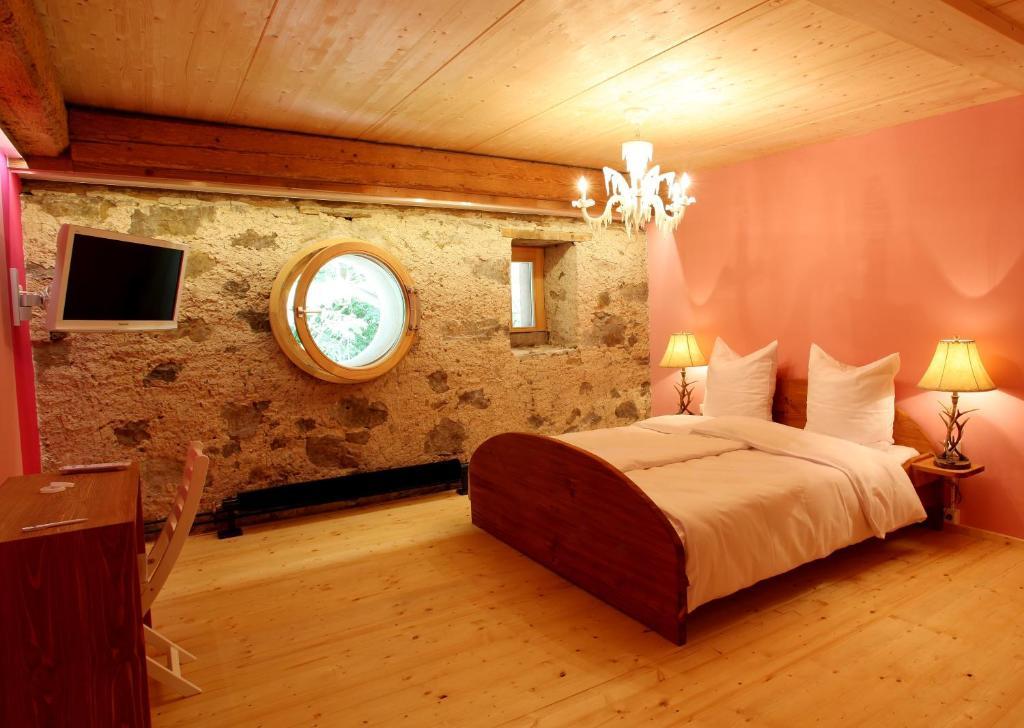 Hotel Rainhof Scheune & Naturpark Restaurant Kirchzarten Eksteriør billede