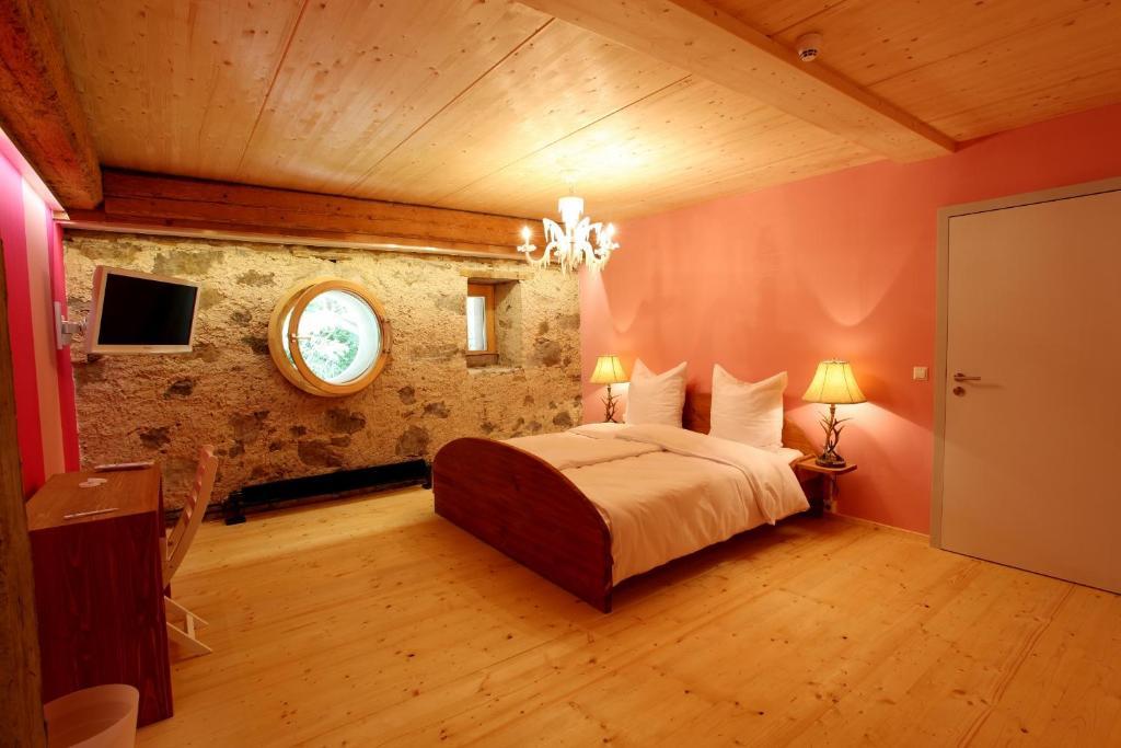 Hotel Rainhof Scheune & Naturpark Restaurant Kirchzarten Værelse billede
